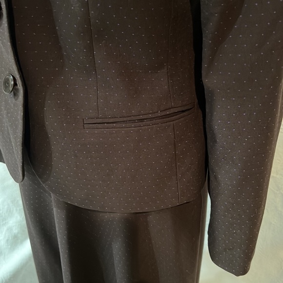Jones New York Suit, skirt suit set, size 6 - Picture 6 of 16